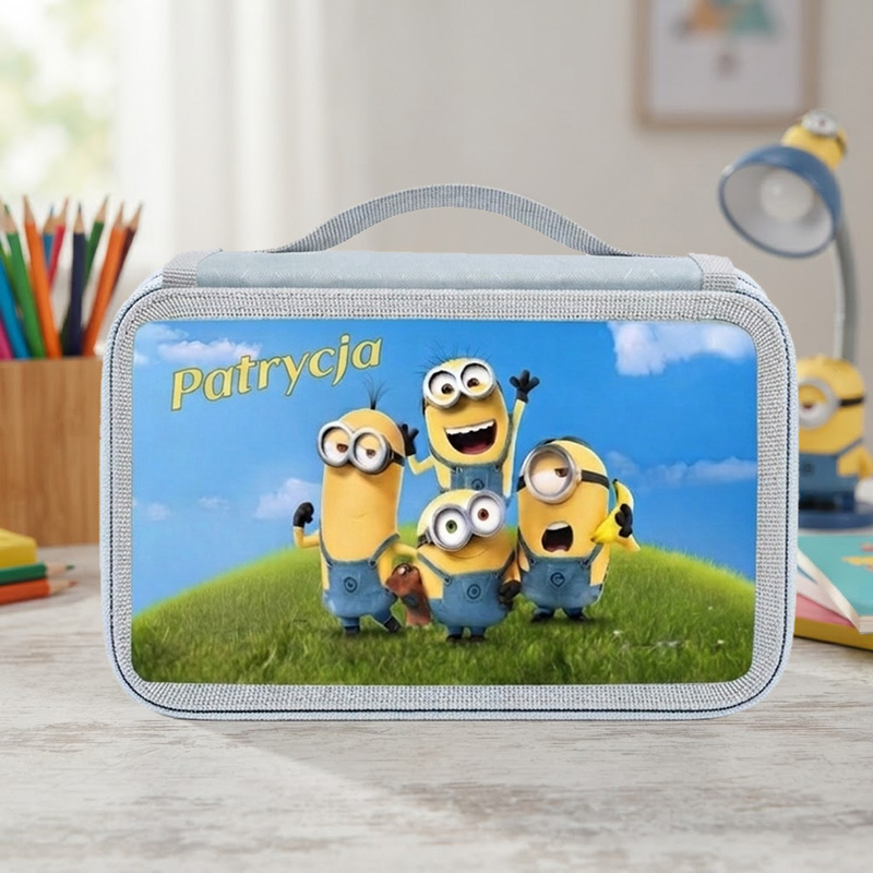 Piórnik czterokomorowy Minionki z imieniem – pojemny, 72 miejsca